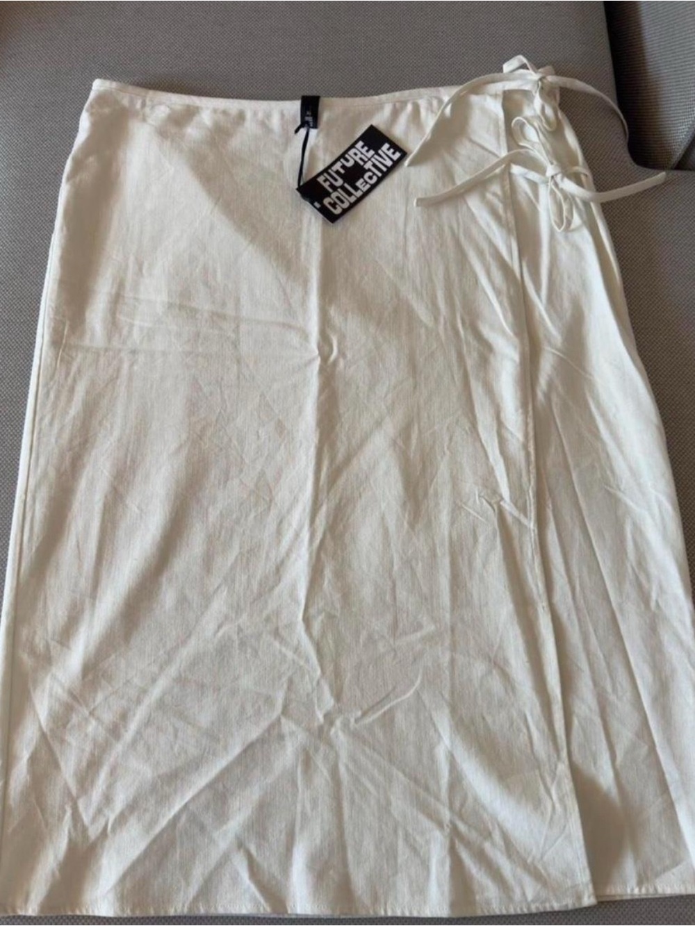 Women’s Size XL Future Collective White Tie-Waist Maxi Skirt